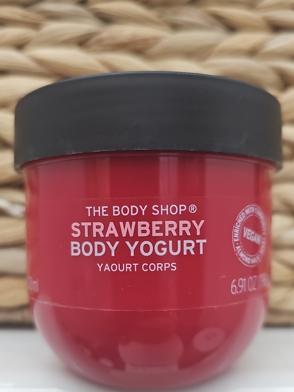 The Body Shop Strawberry Body Yogurt